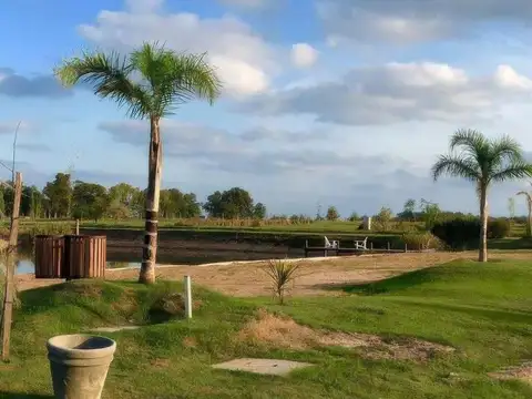 Terreno en venta - 1.045mts2 - Campos de La Enriqueta, La Plata