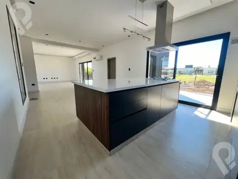 Casa en Venta en Canning, USD 380.000