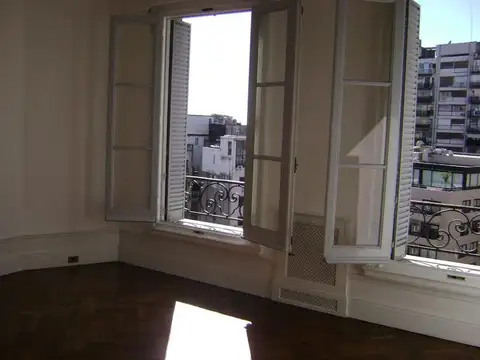 Departamento en Venta de 4 dormitorios