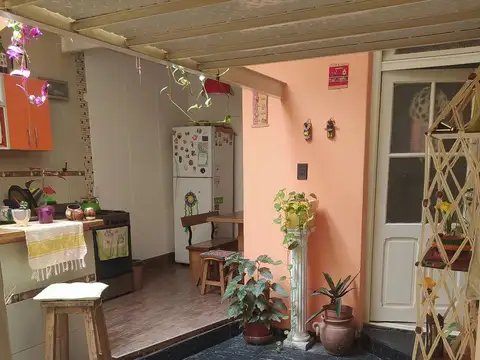 Depto Tipo Casa en Venta en Villa General Mitre, USD 120.000