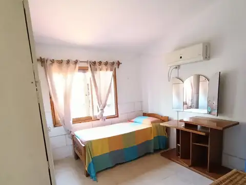 Casa 6 ambientes con 1 baño