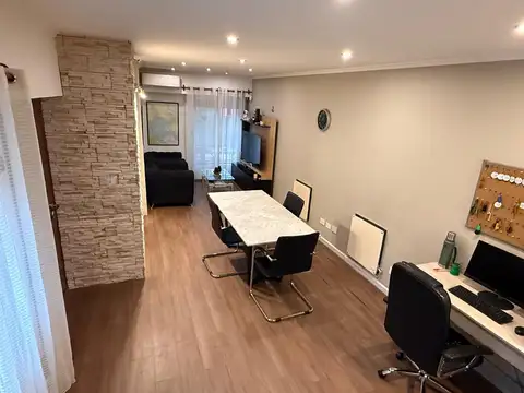 Depto Tipo Casa 2 ambientes con 1 baño