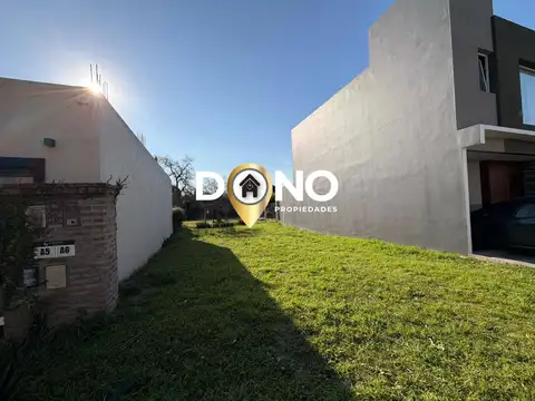 EXCELENTE LOTE PERIMETRAL EN BARRIO V. FEDERICO I. Acepta financiacion.