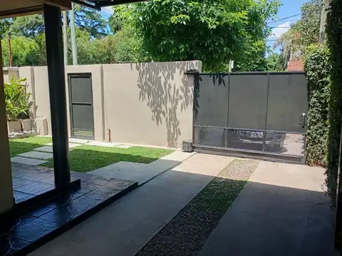 Casa en Venta con 1 cochera