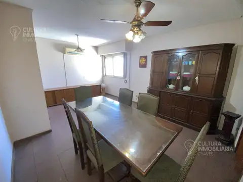 Almte. Guillermo Brown 929