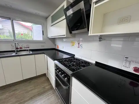 Depto Tipo Casa 4 ambientes con 1 baño