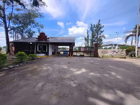 Avenida Brigadier General Juan Manuel de Rosas 22900