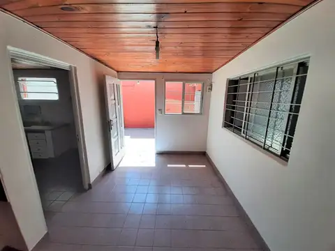 Depto Tipo Casa en Alquiler de 2 dormitorios