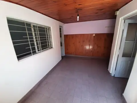 Depto Tipo Casa en Alquiler de 3 ambientes