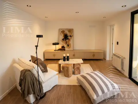 Depto Tipo Casa en Venta de 7 ambientes