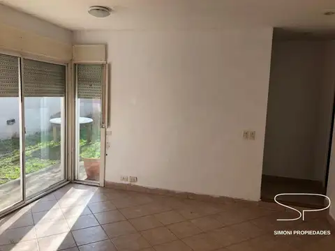 PH 2 ambientes con patio y fondo con parrilla y lavadero