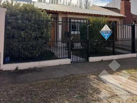 En Venta | Casa de 3 Dormitorios | Apto Credito | Barrio Hunter | Plottier