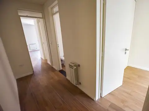 Departamento 4 ambientes con 2 baños