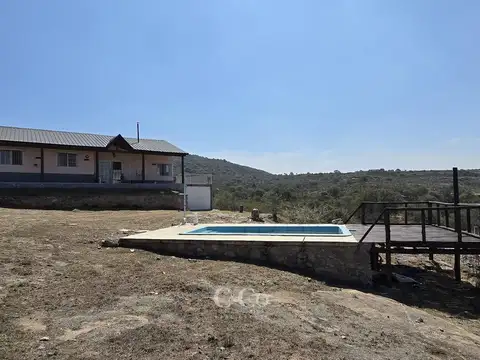 Casa De Campo De 4 Dormitorios Pileta En 20.000M² De Terreno Semi Cerrado Piedra De Luna - Cabalango