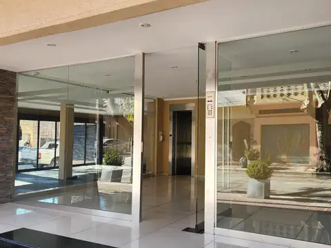 San Fernando 2 ambientes dos,balcones cochera fija , Sum , impecable!