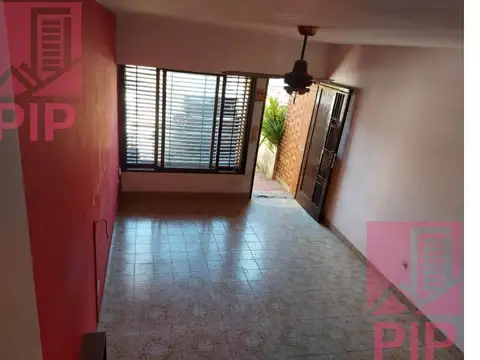 Casa en Venta en Haedo, USD 105.000