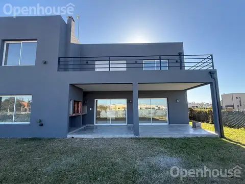 VENTA /ALQUILER CASA EN BARRIO DE SAN PABLO DE6 AMBIENTES 
