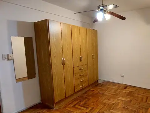 Departamento en Alquiler en Parque Chacabuco, $ 500.000