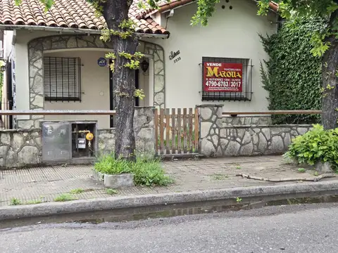 Casa 3 ambientes con 1 baño