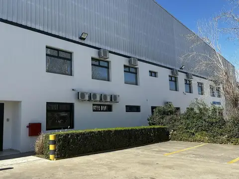 Depósito 1500m2 en Pilarica