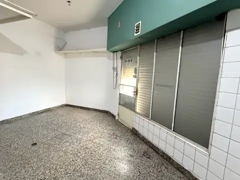 LOCAL COMERCIAL PROXIMO A METRO BUS RUTA 8