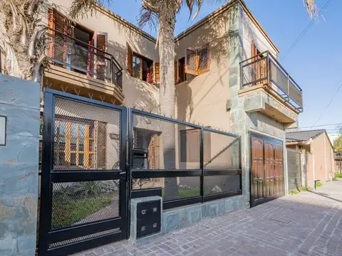 Venta Casa de dos plantas -  Ezeiza