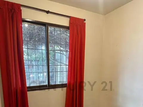 CASA EN ALQUILER - LAS HERAS