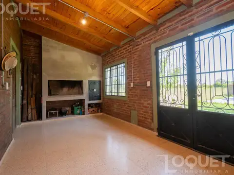 Casa en Venta con 1 cochera