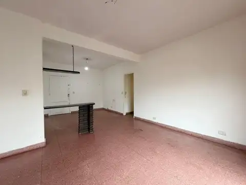Depto Tipo Casa en Alquiler de 3 ambientes