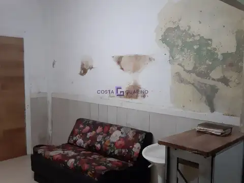 Depto Tipo Casa 2 ambientes con 1 baño