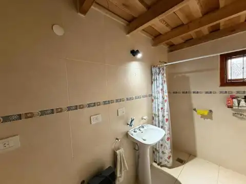 Casa en venta - 1 Dormitorio 1 Baño - Villa Parque Sicardi