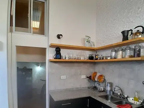 Venta Ph 2 amb. con entrepiso en Villa Gral. Mitre