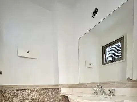 Departamento 4 ambientes con 3 baños