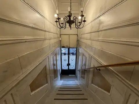Depto Tipo Casa en Venta de 8 ambientes