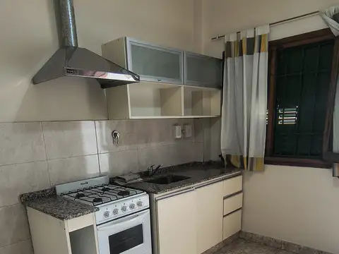 Depto Tipo Casa 2 ambientes con 1 baño