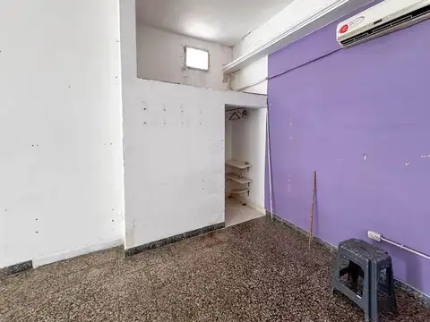 Local en Venta 60 años