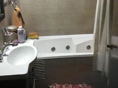 Casa en Venta en Moron Sur, USD 220.000