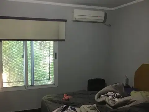 Casa 7 ambientes con 5 baños