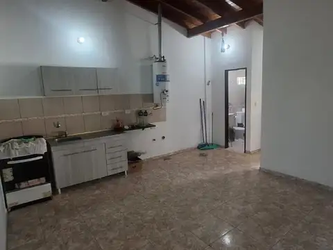 Depto Tipo Casa en Alquiler en Villa Santos Tesei, $ 550.000