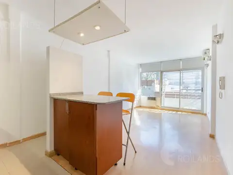 Venta monoambiente super luminoso balcón en Chacarita