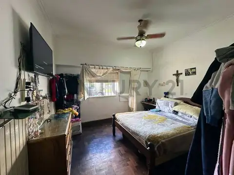 153 ENTRE 67 Y 68 - CASA EN VENTA ( 2 CASAS EN BLOQUE), LOS HORNOS.