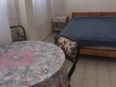 Monoambiente pleno centro a 2 cuadras del mar  (120352)