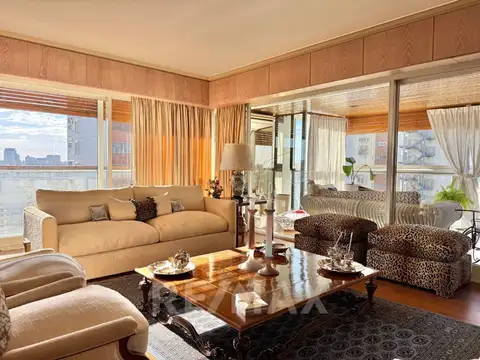 Departamento en Venta con 2 cocheras