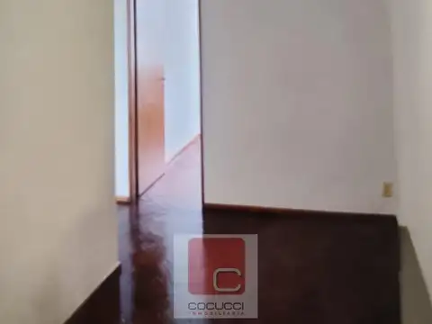 Oficina en Alquiler en Mendoza, $ 450.000