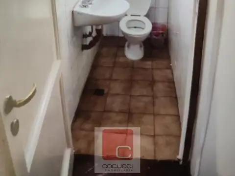 Oficina en Alquiler en Mendoza, $ 450.000