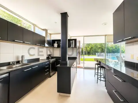 Casa en Venta en San Joaquin, USD 345.000