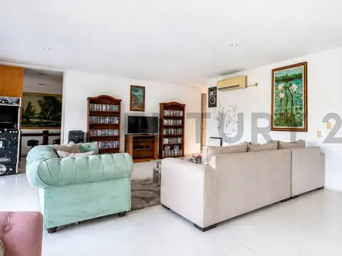 Casa 6 ambientes con 6 baños