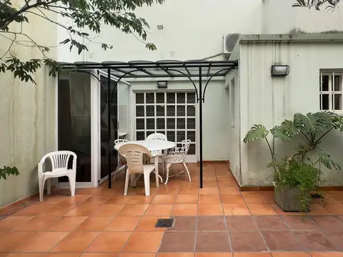 Depto Tipo Casa en Venta 76 años