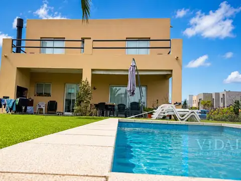 Casa venta Vila Marina I, Tigre, Benavidez, con 2 amarras