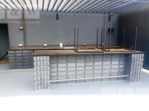 Oficina en Alquiler con 6 cocheras